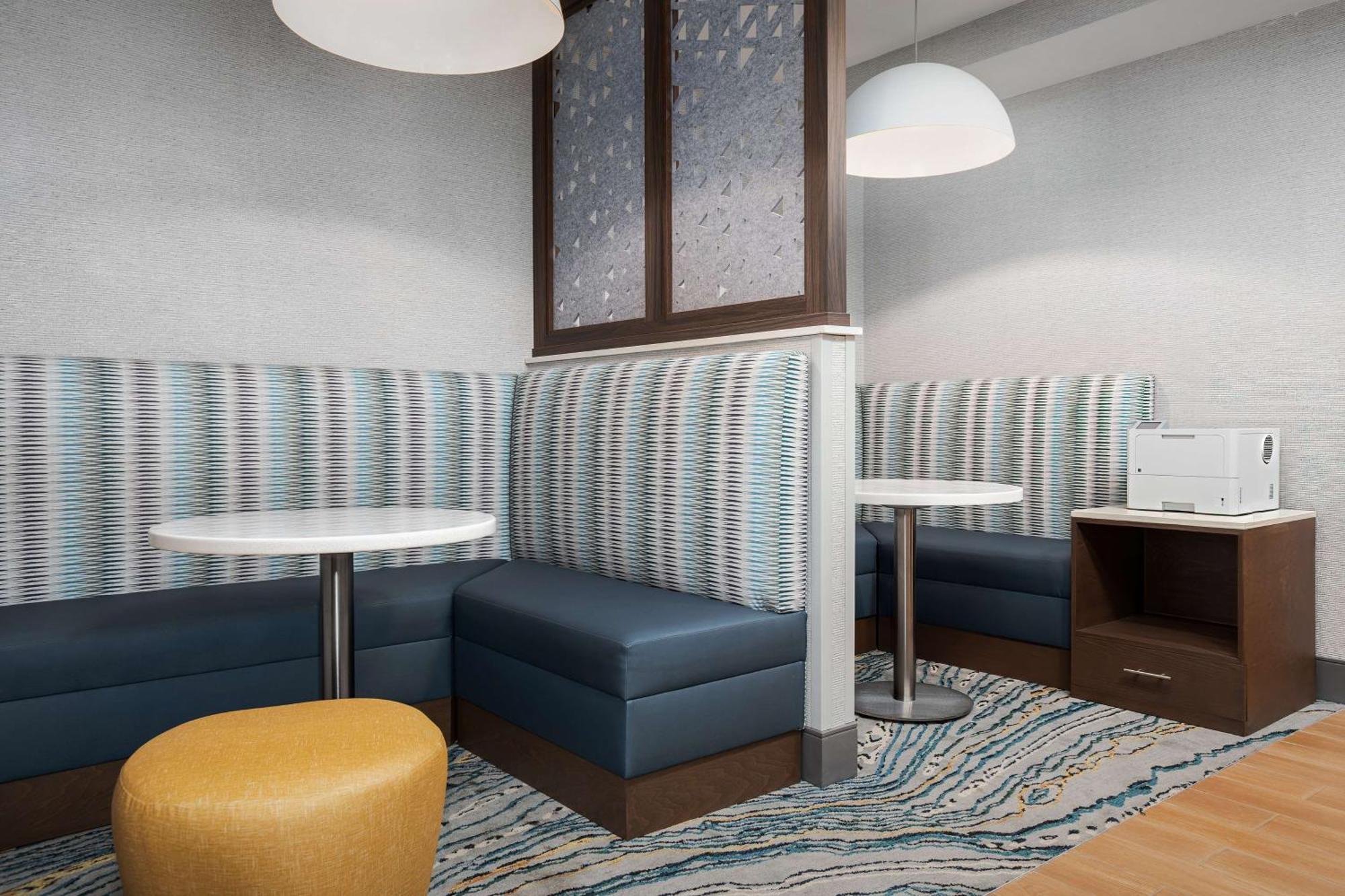 Hampton Inn & Suites Atlanta-Six Flags Lithia Springs Eksteriør billede